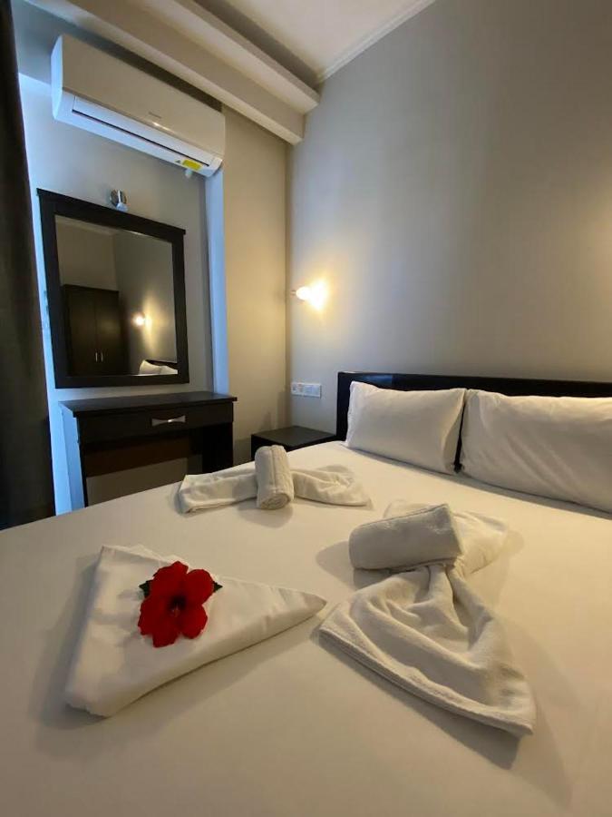 Hotel Banbus Loutra Edipsou  Exterior photo